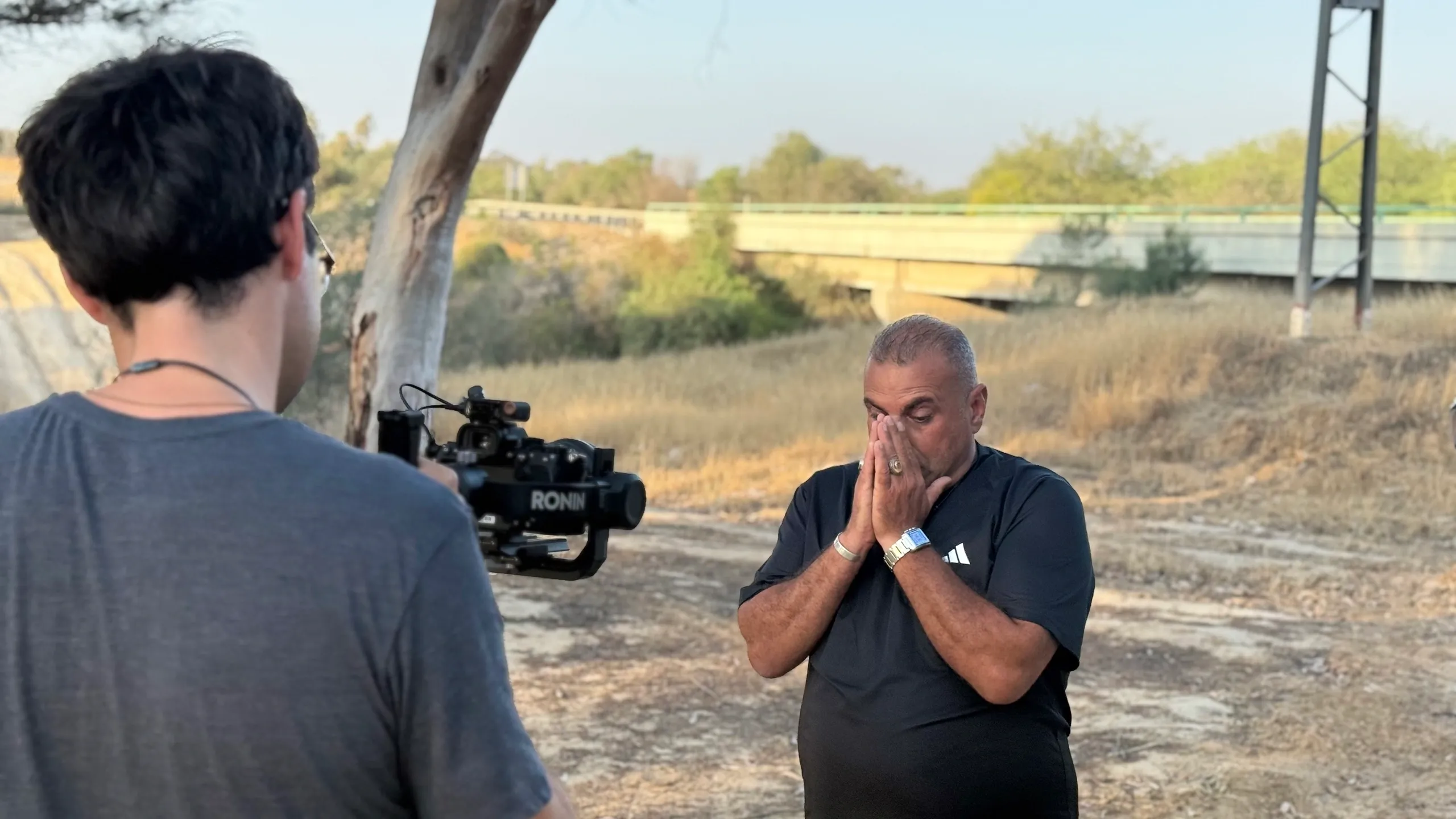 Behind the scenes photo 5
